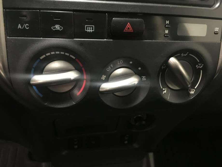 Varmeapparat betjening til Toyota RAV4 2000-2006 (Type II) (TOYOTA|5591042100|8401442140|55900-42230)