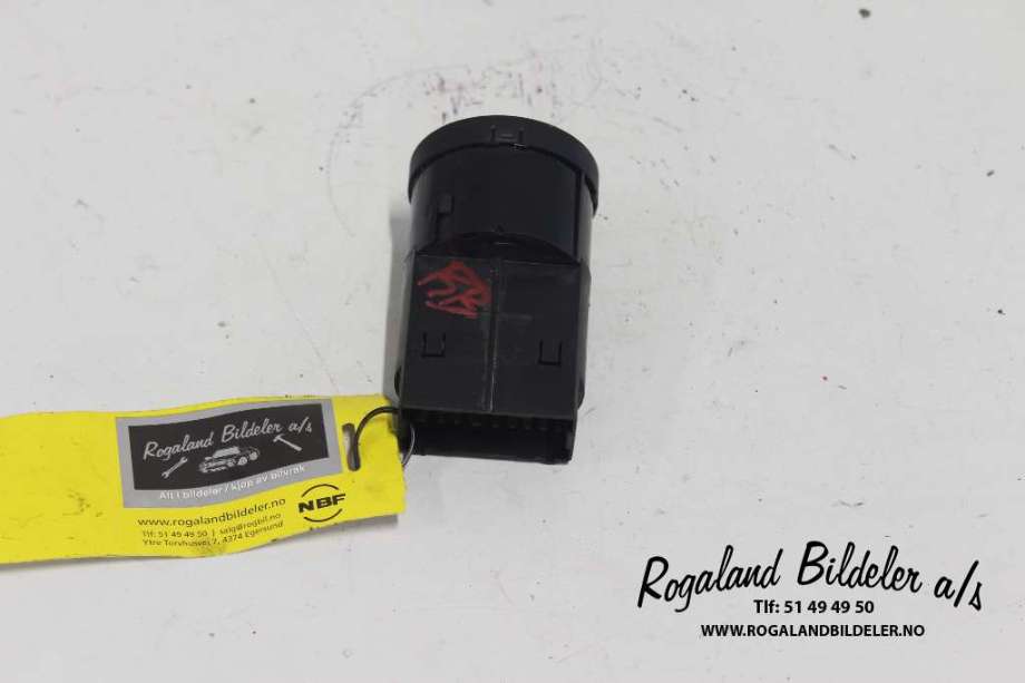 Bryter lys til Audi A4 2004-2008 (Type III) (B7) (B7) (AUDI|8E0 941 531 D|)