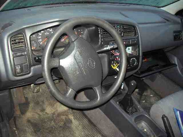 Nissan Primera 1996-1999 (Fase 1) (P11) (P11), Motorkode: SR20, Girkassekode: