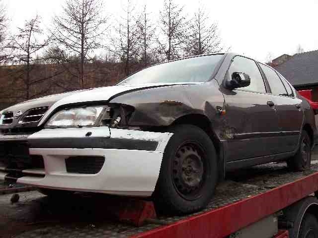Nissan Primera 1996-1999 (Fase 1) (P11) (P11), Motorkode: SR20, Girkassekode: