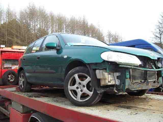 Nissan Almera 2000-2003 (Fase 1) (N16) (N16), Motorkode: QG15DE, Girkassekode: 