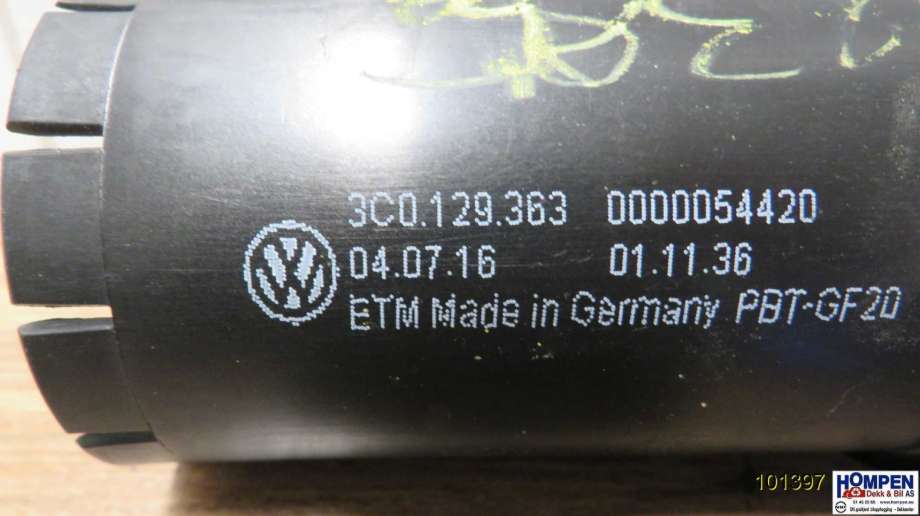Diverse deler til VW Caddy 2010-2015 (Type III, Fase 2)  (VOLKSWAGEN|3C0129363|)