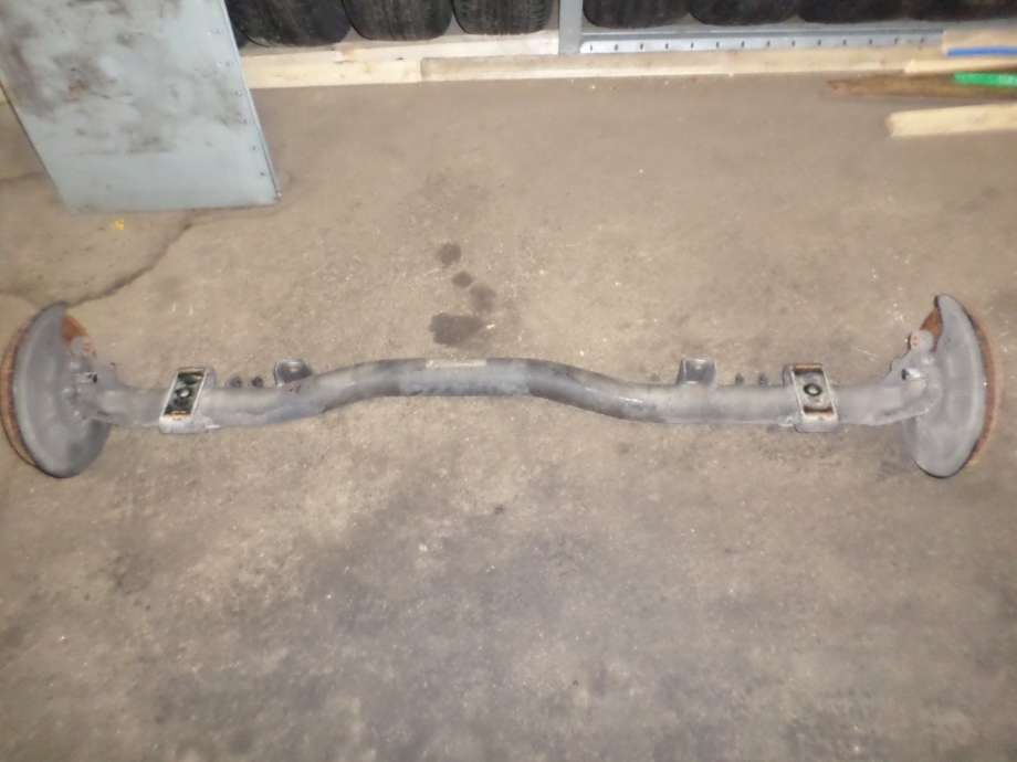 Bakaksel til VW Caddy, 2010-2015 (Type III, Fase 2) (VOLKSWAGEN|2K5500051T)
