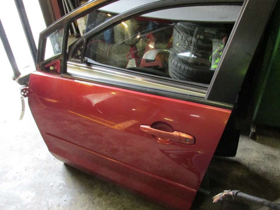 Dør venstre foran til Mazda 5 2005-2010 (Type I) (MAZDA|C2Y55902XB|)