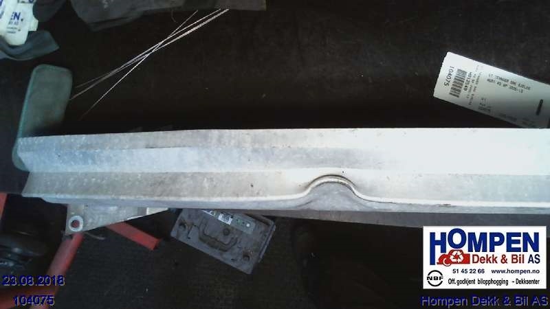 Støtfangerforsterkning bak til Audi A3 2003-2008 (Type II, Fase 1) (AUDI|8P3807309|)