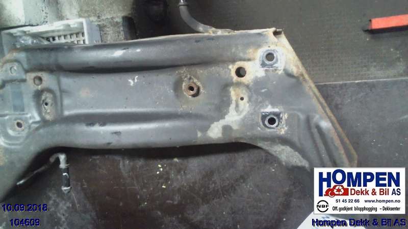 Travers foran hoved til VW Polo 2002-2005 (Type IV, Fase 1) (VOLKSWAGEN|6Q0199287L|)