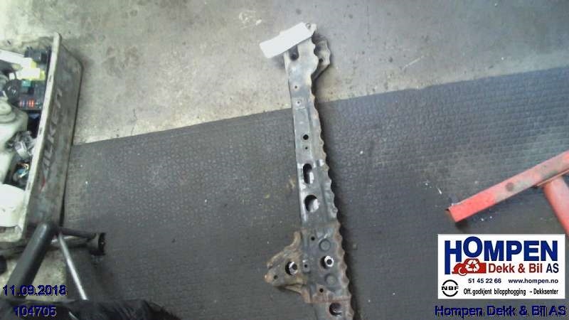 Frontplate nedre til Toyota Avensis 2009-2015 (Type III, Fase 1)  (TOYOTA|)