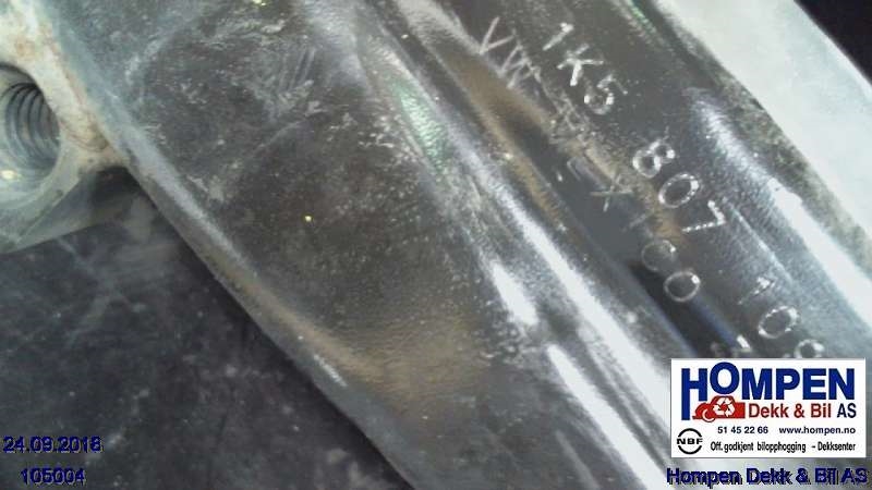 Støtfangerforsterkning foran til VW Golf V, Combi 2003-2008  (VOLKSWAGEN|1K5807109E|)