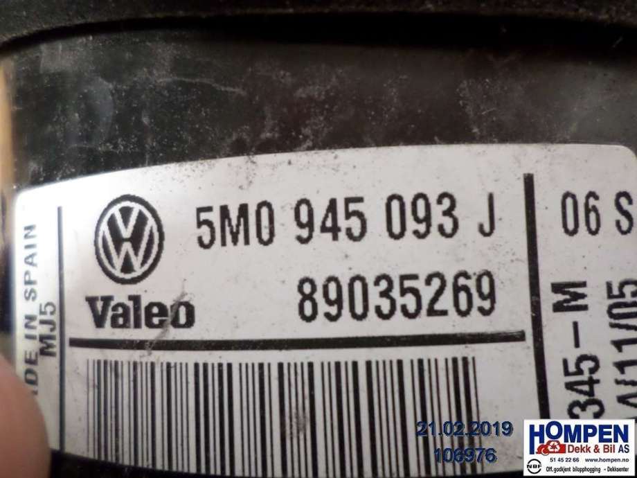 Baklykt venstre indre til VW Golf, Plus/Cross 2005-2009 (Fase 1)  (VOLKSWAGEN|5M0945093M||5M0945093J)