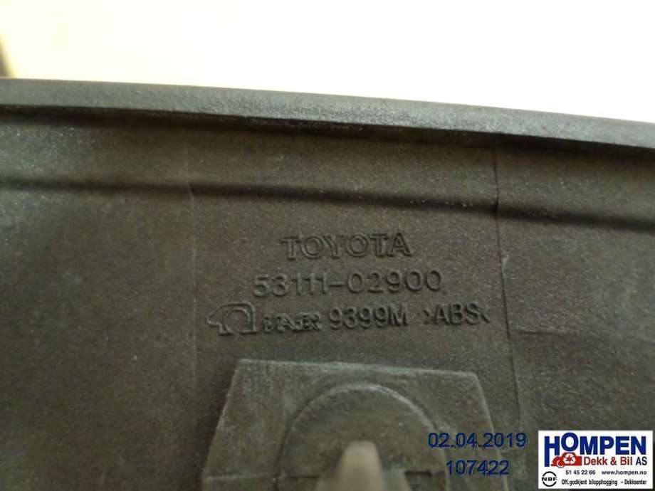 Grill til Toyota Corolla 2000-2002 (Fase 2) (TOYOTA|5311102900|)
