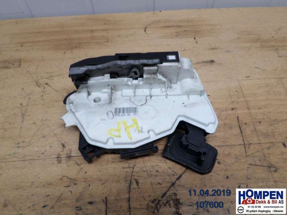 Låsekasse høyre til VW Golf VI 2008-2012 (VOLKSWAGEN|5K1837016B|)