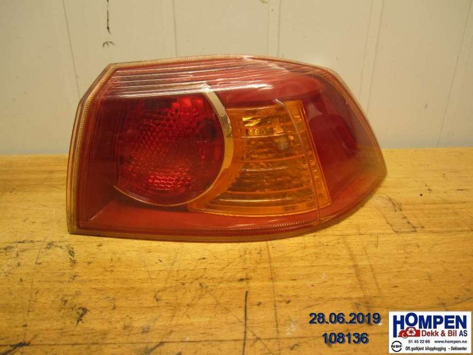 Baklykt høyre til Mitsubishi Lancer 2008-2017 (MITSUBISHI|8330A556|)