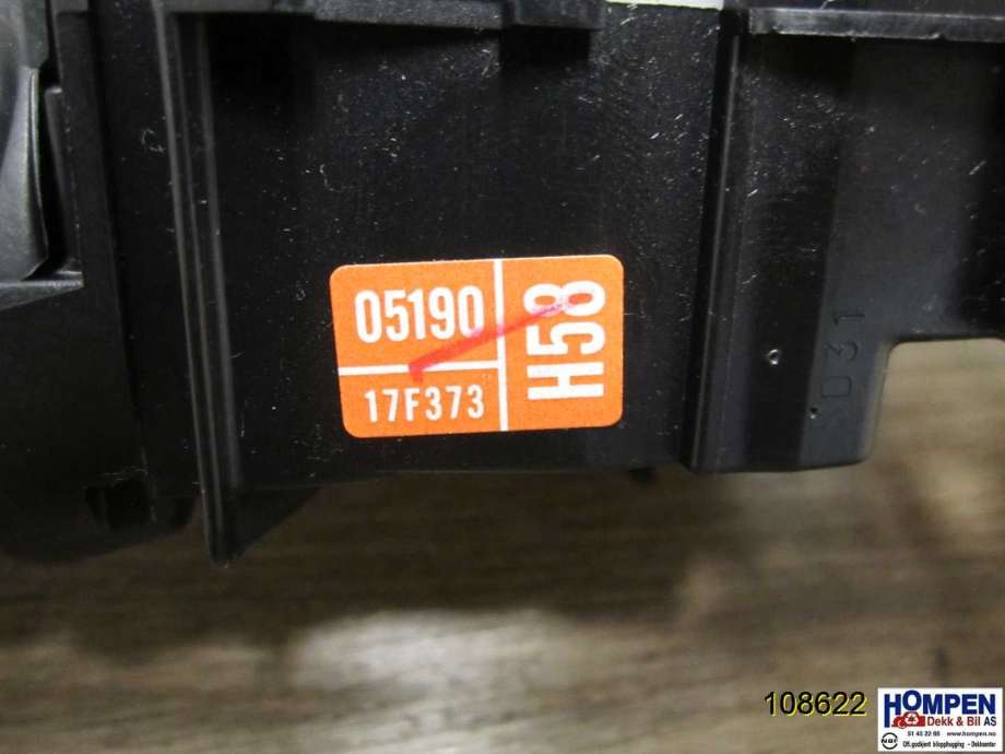 Bryter blink til Toyota Avensis 2009-2015 (Type III, Fase 1)  (TOYOTA|8414005190||05190)