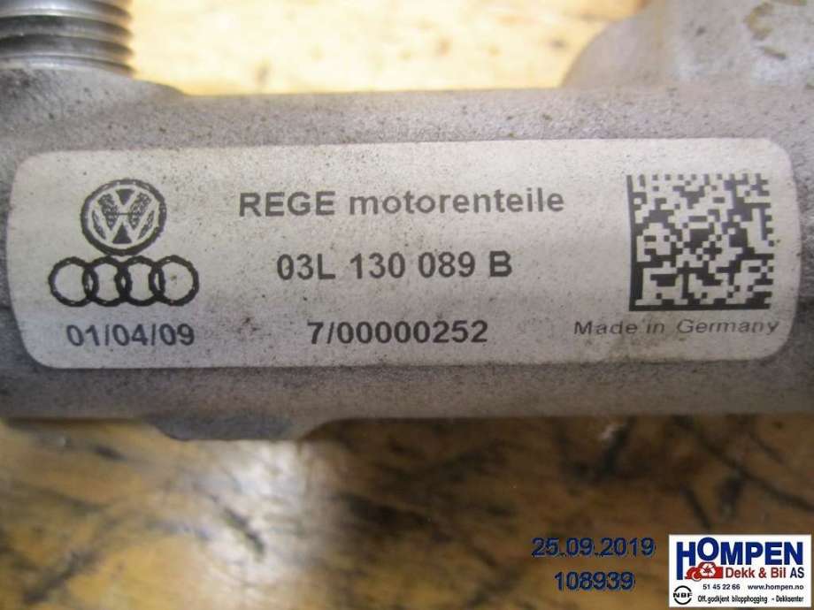 Dyseskinne (fuelrail) til VW Polo 2009-2014 (Type V, Fase 1) (VOLKSWAGEN|03L130089B|)