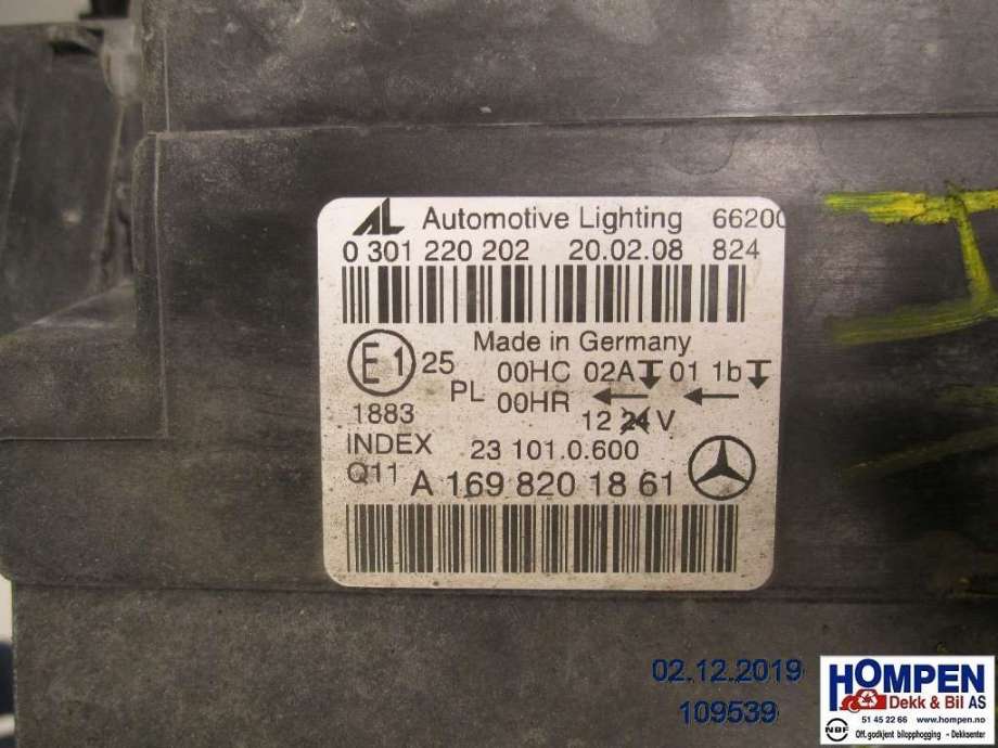 Frontlykt høyre halogen til Mercedes B-Klasse 2008-2011 (Fase 2) (W245) (W245) (MERCEDES|A1698201861|0301220202|)