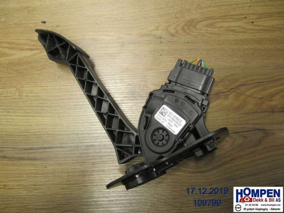 Pedal gass til Ford Transit 2006-2013 (FORD|1723927||6C119F836CD)