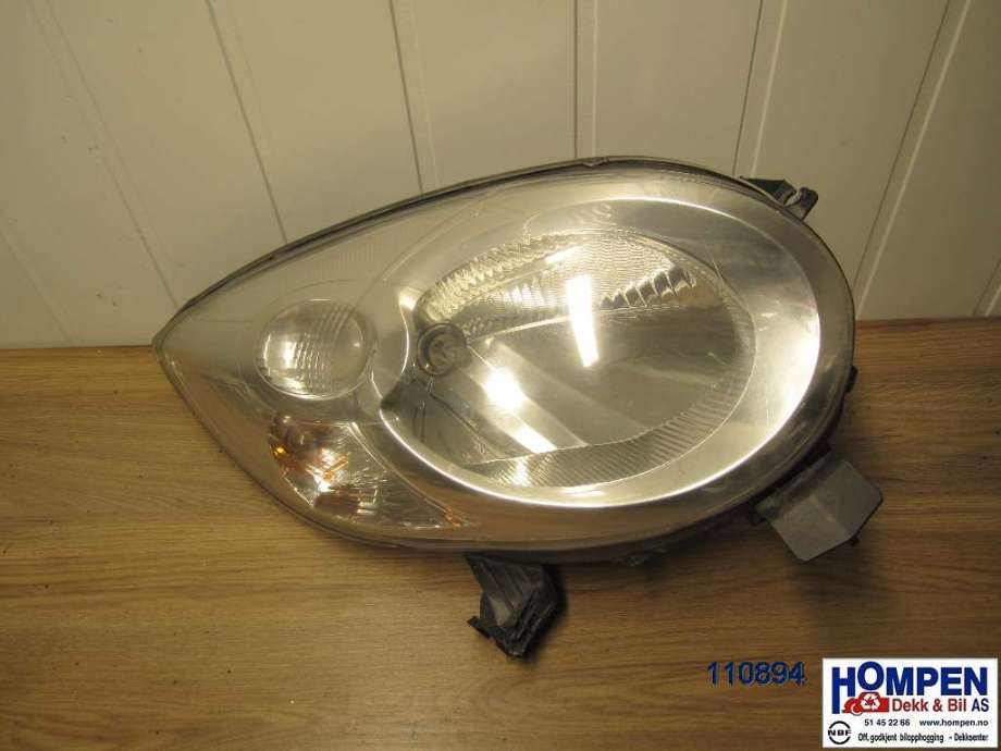 Frontlykt høyre halogen til Citroën C1 2006-2014 (Type I) (CITROEN|620672|89032958|811100H050)