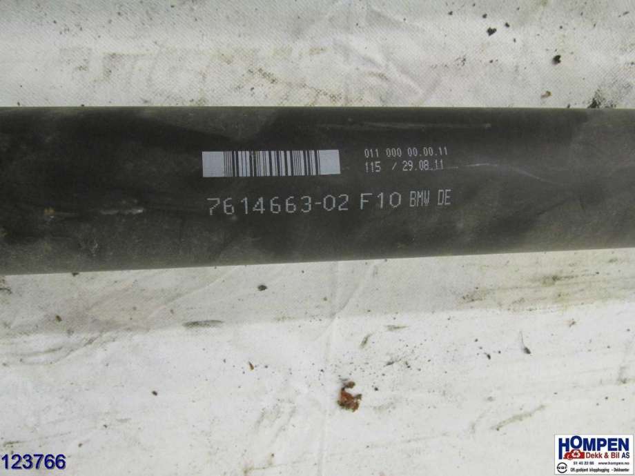 Mellomaksel til BMW 5-Serie 2010-2017 (F10/F11) (F10/F11) (BMW|26107614677|)