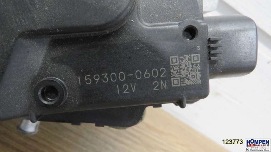 Viskermotor frontrute til Mazda 5 2011-2015 (Type II)  (MAZDA|CC2967340B|1593000602|)