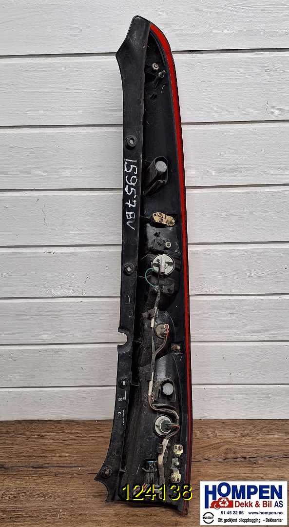 Baklykt venstre til Mitsubishi Lancer 2003-2007  (MITSUBISHI|MN161023|)