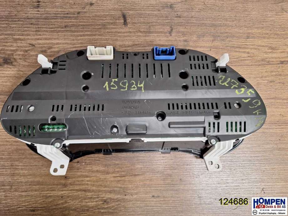 Instrumentpanel til Toyota Avensis 2003-2008 (Type II)  (TOYOTA|8380005A50|)