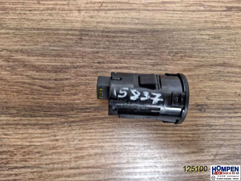 Bryter start/stopp til Mazda CX-3 2015-2022 (MAZDA|BJS7663S0|)