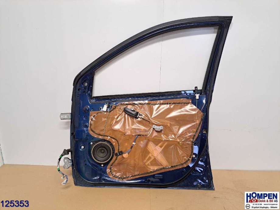 Dør høyre foran til Toyota Yaris 2003-2005 (Type I, Fase 2) (TOYOTA|671110D020|)