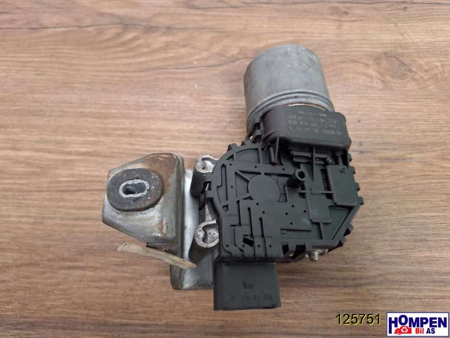 Viskermotor frontrute til Audi A4 2004-2008 (Type III) (B7) (B7) (AUDI|8E1955119|)
