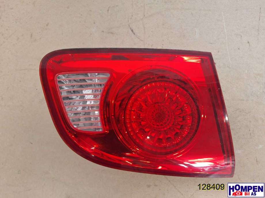 Baklykt venstre indre til Hyundai Santa Fe 2006-2009 (Type II, Fase 1) (HYUNDAI|924052B020|)