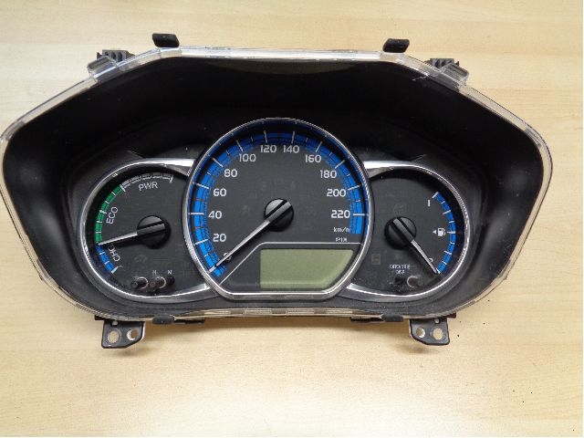 Instrumentpanel til Toyota Yaris 2014-2020 (Type III, Fase 2) (TOYOTA|838000U390|)