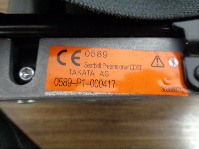 Sikkerhetsbelte foran venstre til Toyota Yaris 2014-2020 (Type III, Fase 2) (TOYOTA|732200D312C0|)