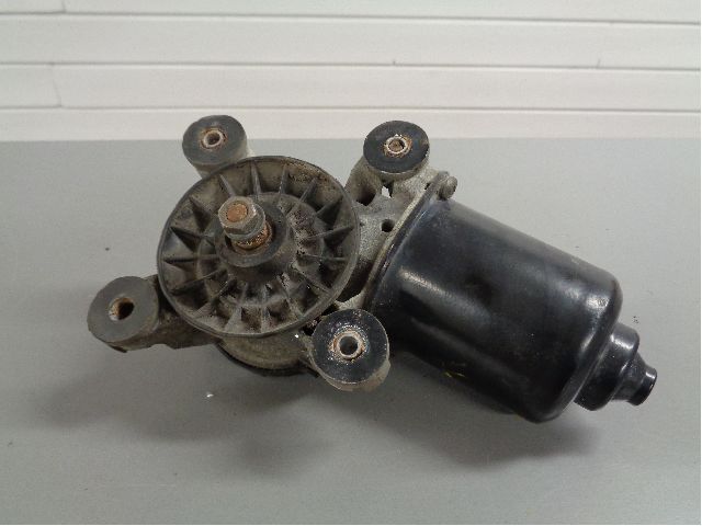 Viskermotor frontrute til Toyota Hiace 2007-2012 (Fase 3)  (TOYOTA|8511026140|)