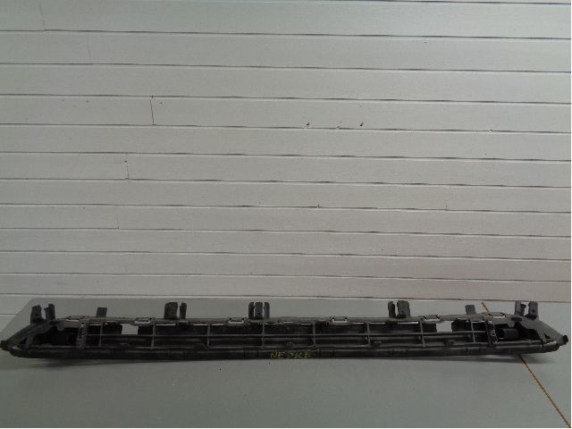 Grill midt til Peugeot 3008 2009-2016 (Type I)  (PEUGEOT|7422 91|)