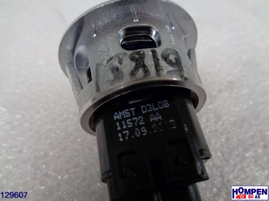 Bryter start/stopp til Ford C-Max 2010-2015 (Type II, Fase 1)  (FORD||AM5T-D3L0B-11572-AA)
