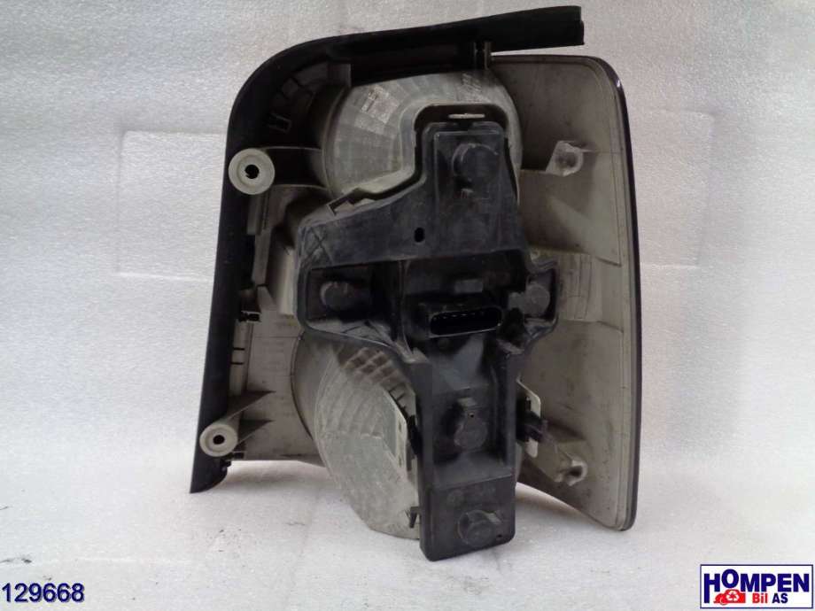 Baklykt venstre til VW Touran 2007-2010 (Type I, Fase 2)  (VOLKSWAGEN|1T0945095P||1T0945111J)
