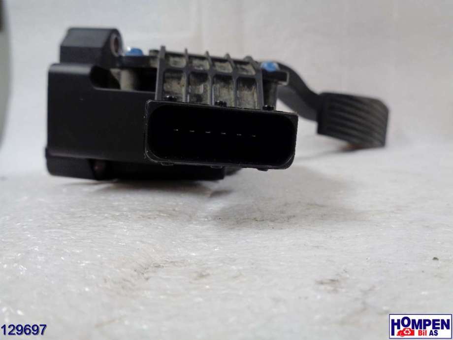 Pedal gass til Opel Combo D 2012-2018  (OPEL|51831864||0 280 755 157)