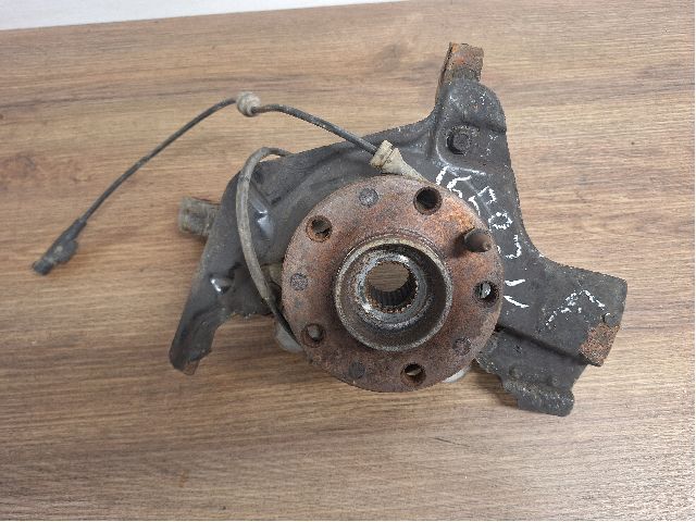 Hjulspindel venstre foran til Opel Combo D, 2012-2018  (OPEL|95524470)