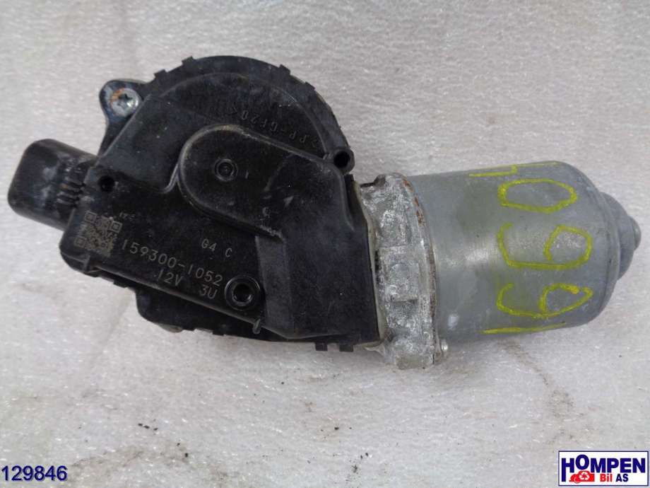 Viskermotor frontrute til Mitsubishi Outlander 2007-2010 (Type II, Fase 1)  (MITSUBISHI|8250A178|1593001052|)