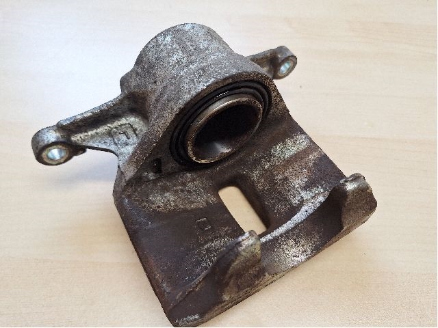 Bremsecaliper venstre foran til Toyota Corolla 1993-1997 (TOYOTA|4775012450|)
