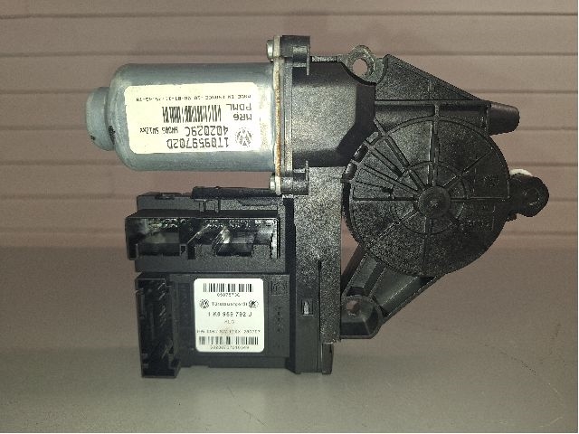 Ruteheis høyre til Škoda Octavia 2005-2008 (Type II, Fase 1) (SKODA||1K0959792J|1T0959702D)