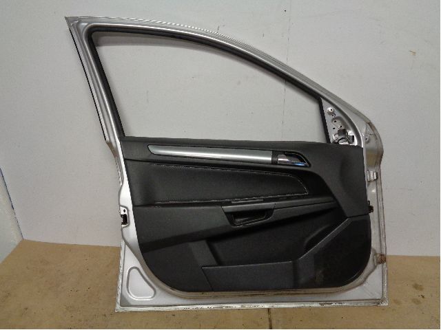Dør venstre foran til Opel Astra H 2004-2009  (OPEL|93192036|)