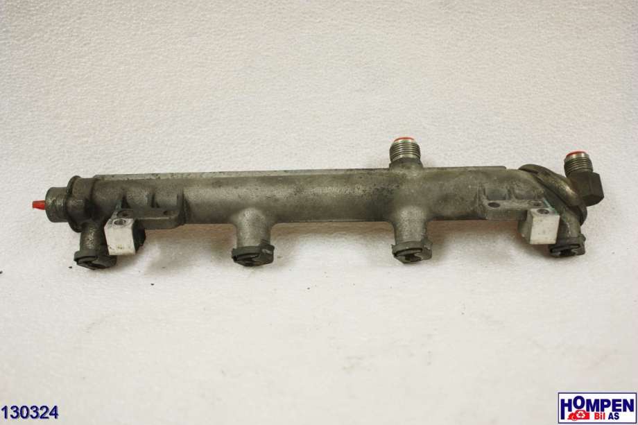 Dyseskinne (fuelrail) til Saab 9-3 2003-2007 (Type II, Fase 1) (SAAB|12790826|)