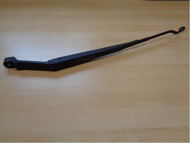 Viskerarmer frontrute til Hyundai Matrix, 2001-2010  (HYUNDAI|98320 17000)