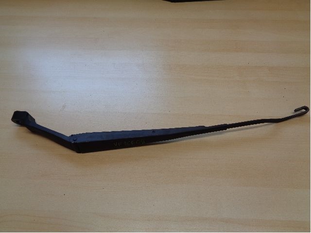 Viskerarmer frontrute til Hyundai Matrix, 2001-2010  (HYUNDAI|98310 17000)
