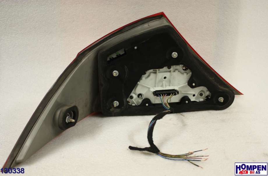 Baklykt høyre til Mercedes CLS 2004-2010 (C219) (C219) (MERCEDES|A 219 820 02 64 64|A 219 820 02 77|A 219 820 02 64)