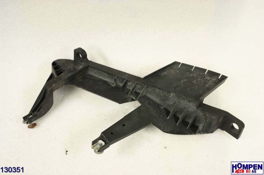 Frontlyktehus til BMW X3 2003-2006 (Fase 1) (E83) (E83) (BMW|63 12 6 939 200||1301073025)