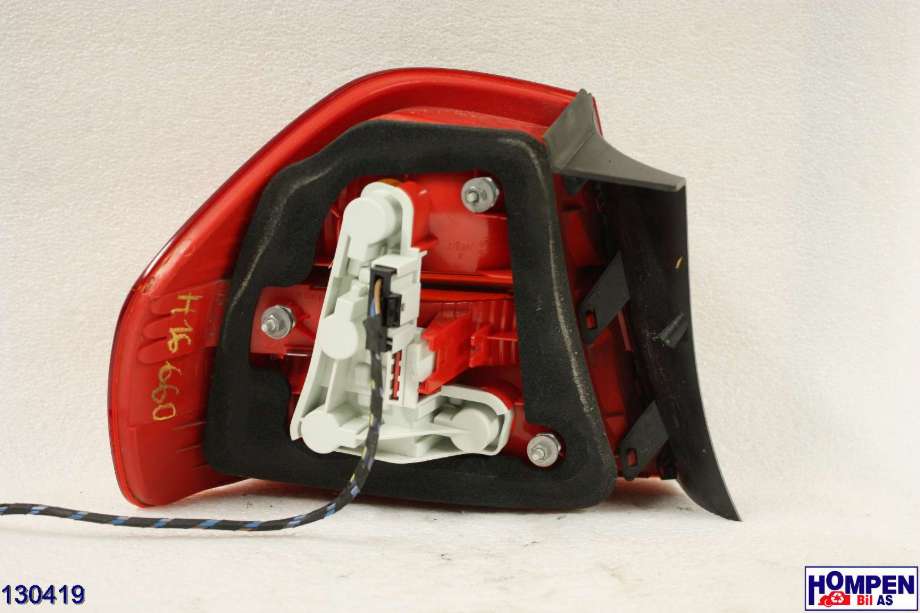 Baklykt høyre til BMW 3-Serie 2005-2011 (E90/E91/E92/E93) (E90/E91/E92/E93) (BMW|63216937458||6937458)