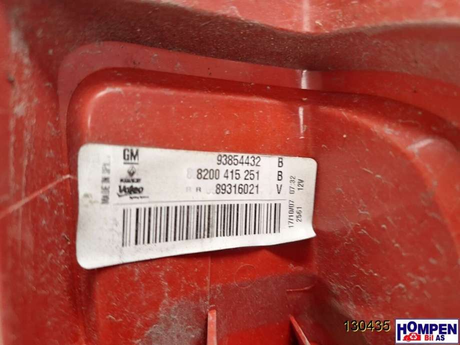 Baklykt høyre til Opel Vivaro A 2006-2014  (OPEL||89316021|93854432)