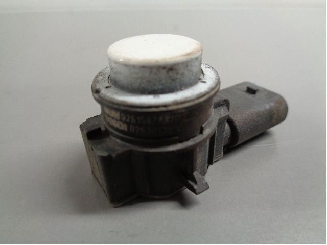 Parkeringssensor foran til BMW 3-Serie 2012-2018 (F30/F31/F34) (F30/F31/F34) (BMW|66209261587||9261587)