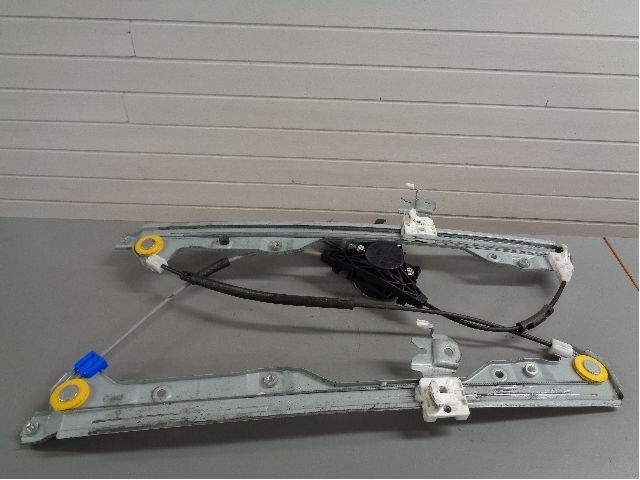 Ruteheis høyre til Nissan X-Trail 2007-2014 (T31) (T31) (NISSAN|80720JG000|80730JG400|)